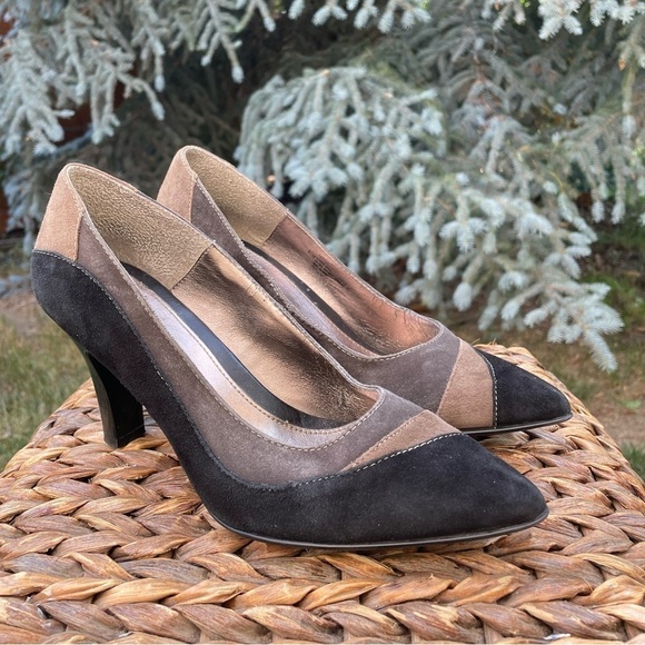 Sofft Brown Black & Tan Color-block Suede Leather Pointed Toe Dress Pumps. 8.5 - Picture 6 of 6